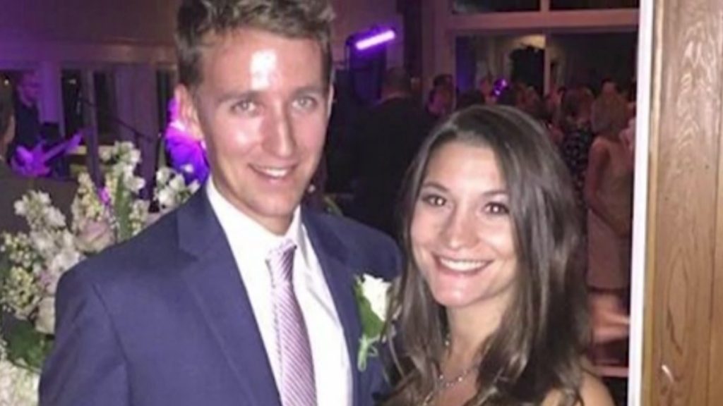 Φρίκη στη Μασαχουσέτη: Μητέρα σκότωσε τα παιδιά της με λάστιχο γυμναστικής, πήδηξε από παράθυρο για να αυτοκτονήσει αλλά έμεινε παράλυτη