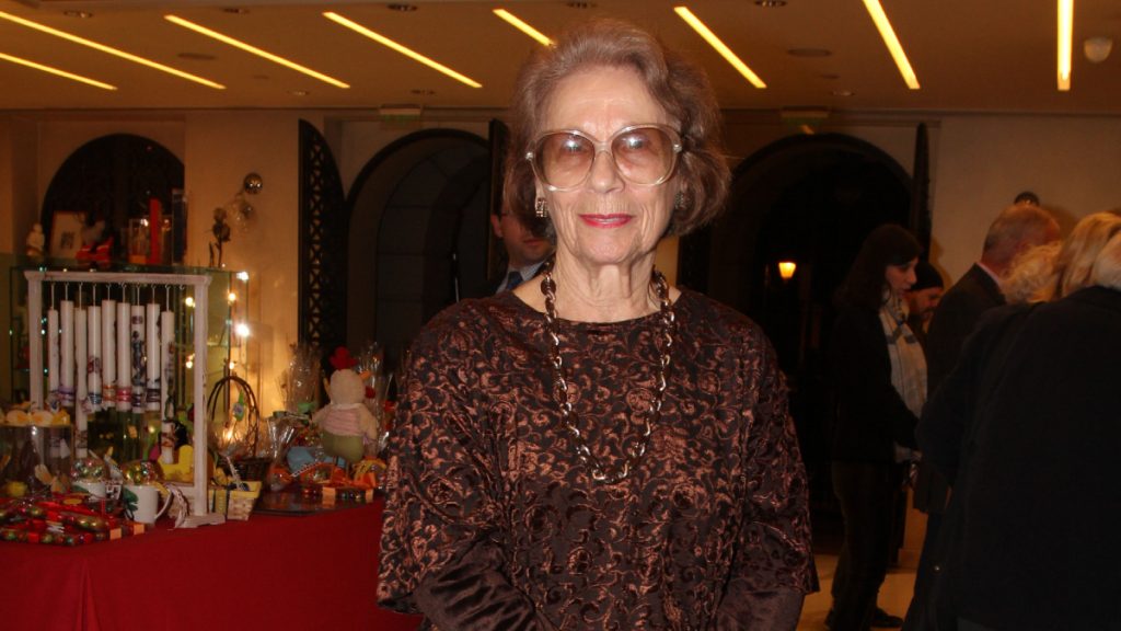 Μέλπω Ζαρόκωστα: Συγκλονίζει ο γιος της – «Την τελευταία εβδομάδα είχε μπει σε μια κωματώδη κατάσταση»