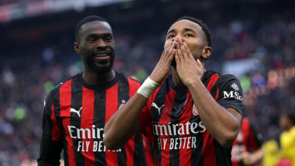 Φιορεντίνα – Μίλαν 1-1: “Κόλλησε” στο “Αρτέμιο Φράνκι” – Ισοφάρισε ο Νκούνκου στο 90ο λεπτό