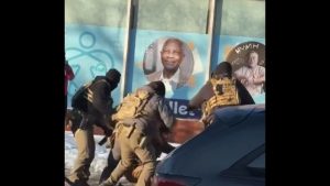 Μινεάπολη: Πράκτορες της ICE πυροβόλησαν και σκότωσαν έναν άνδρα – «Είχε πάνω του όπλο» (Βίντεο)