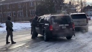 Μινεάπολη: Πράκτορας της ICE πυροβόλησε και σκότωσε γυναίκα – Σοκαριστικό βίντεο ντοκουμέντο