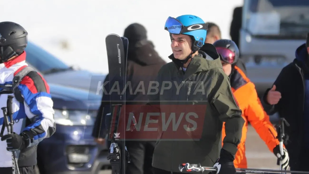 Στο χιονοδρομικό κέντρο Καλαβρύτων για σκι ο Κυριάκος Μητσοτάκης (φωτογραφίες)