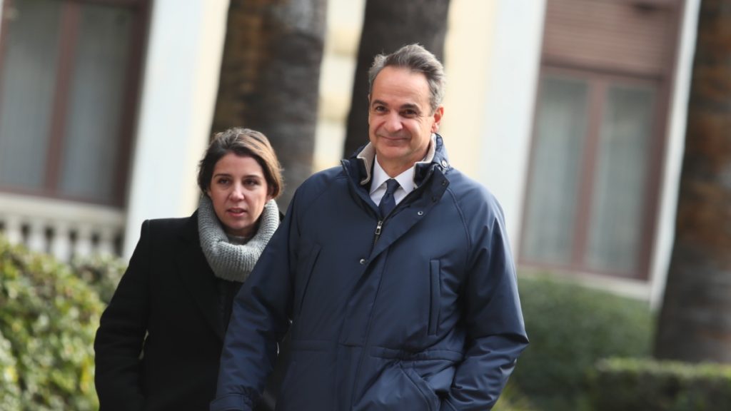 Με καθυστέρηση το ταξίδι Μητσοτάκη στο Νταβός λόγω κακοκαιρίας