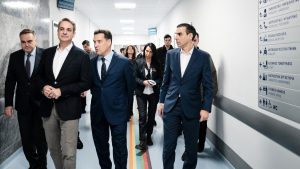 Κυριάκος Μητσοτάκης: Επισκέφθηκε το ανακαινισμένο τμήμα των ΤΕΠ του “Ερυθρού Σταυρού”