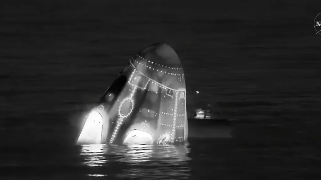 Πρόωρα επέστρεψαν στη Γη αστροναύτες της NASA: Το απρόοπτο που συνέβη, δείτε βίντεο
