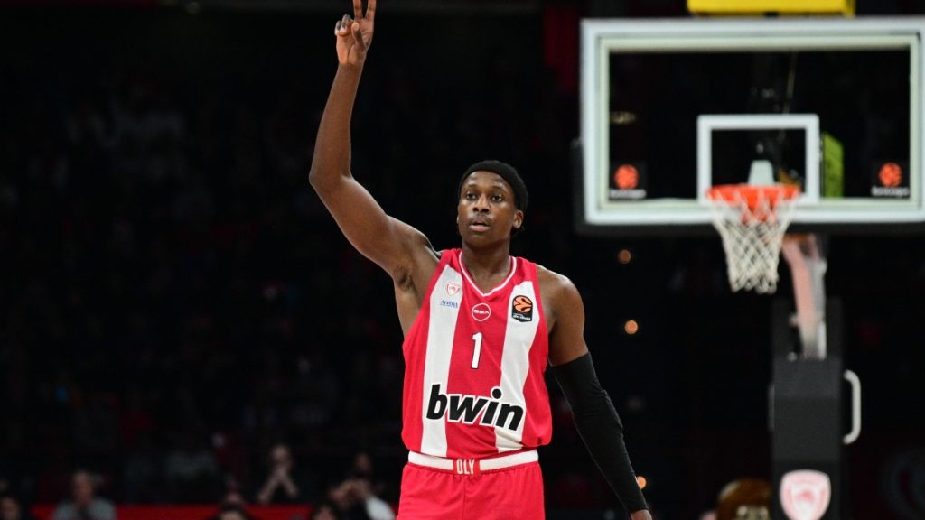 Ολυμπιακός: Εκτός με Εφές και ο Νιλικίνα