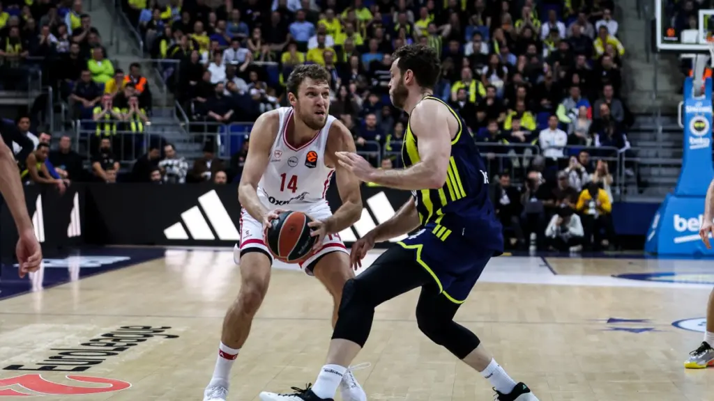 Φενέρμπαχτσε – Ολυμπιακός 88-80: Αμυντική κατάρρευση στο 2ο ημίχρονο και ήττα για τους “ερυθρόλευκους” στην Κωνσταντινούπολη