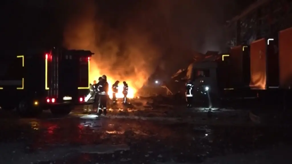 Ουκρανία: Τέσσερις νεκροί και έξι τραυματίες από ρωσικά πλήγματα στο Χάρκοβο (βίντεο)