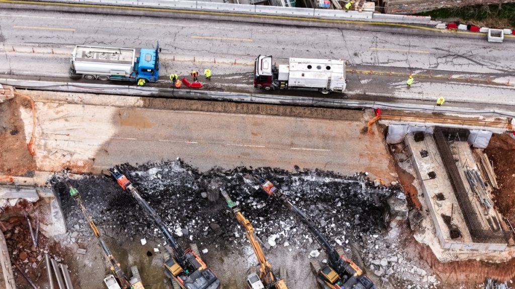 Κατεδαφίζεται η γέφυρα Πανοράματος στη Θεσσαλονίκη για το Flyover (βίντεο)