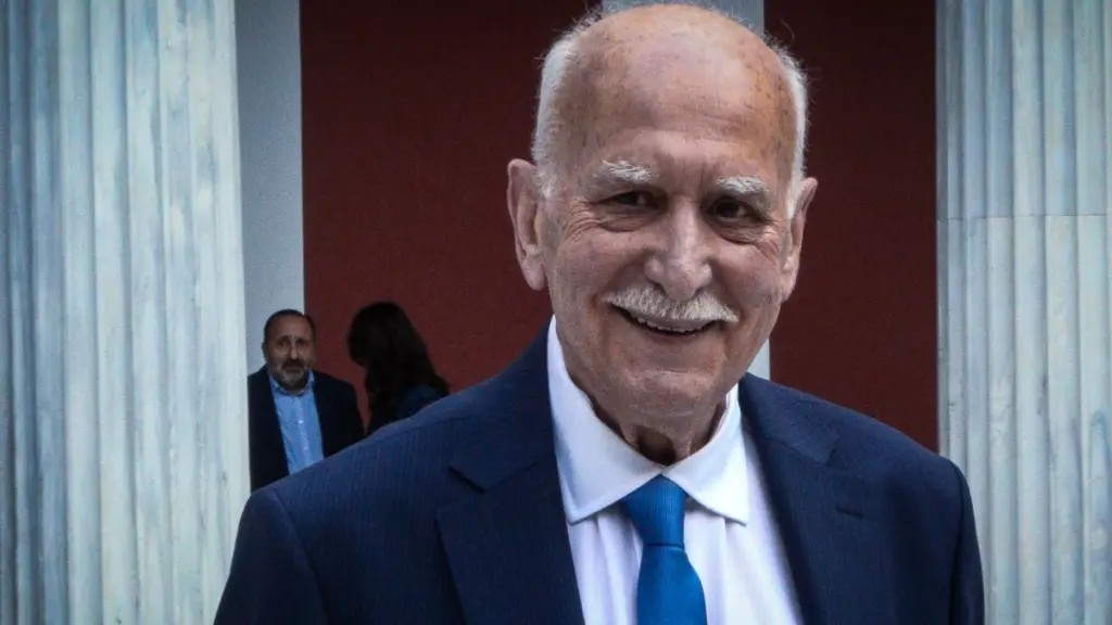 To DEBATER αποχαιρετά τον «πατριάρχη» της πρωινής ενημέρωσης Γιώργο Παπαδάκη