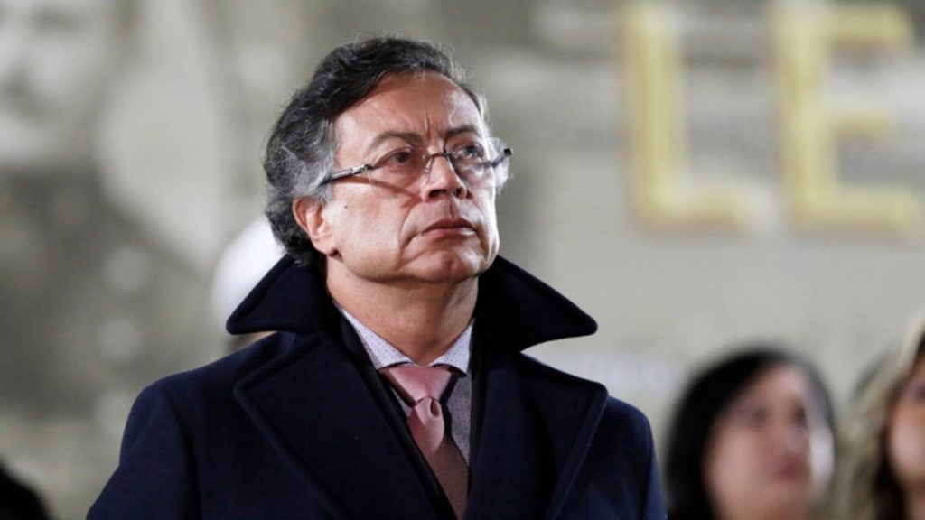 Μήνυμα του Γουστάβο Πέτρο μετά τις απειλές Τραμπ: “Σταμάτα να με συκοφαντείς”