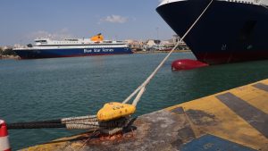 Ποια δρομολόγια πλοίων δεν εκτελούνται λόγω των ισχυρών ανέμων