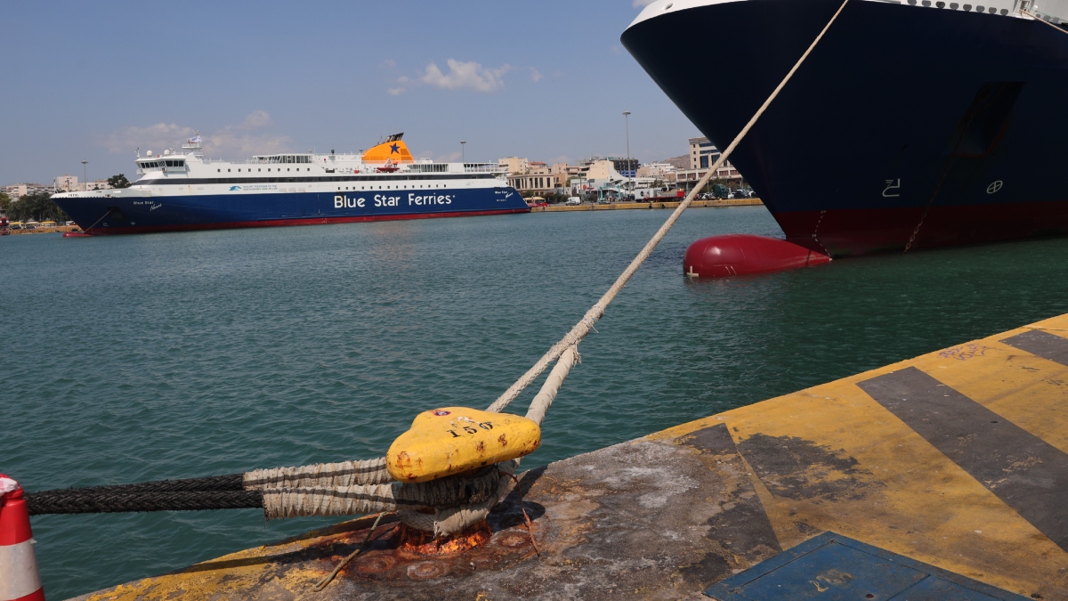 Ποια δρομολόγια πλοίων δεν εκτελούνται λόγω των ισχυρών ανέμων