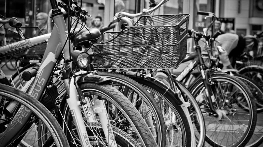 Μεθυσμένη οδηγούσε ηλεκτρικό ποδήλατο στα Χανιά – Πρόστιμο 1.200 ευρώ