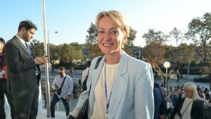 Σδούκου για αγρότες: “Στον διάλογο ήρθαν άνθρωποι από όλα τα μπλόκα που θέλουν λύσεις”