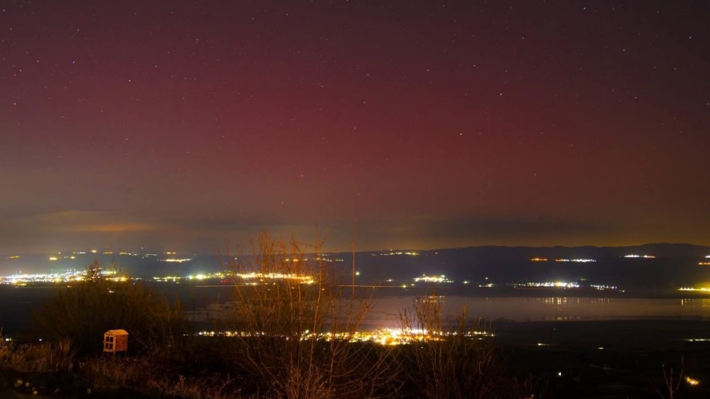 Το Βόρειο Σέλας εμφανίστηκε και στην Ελλάδα – Εντυπωσιακές εικόνες σε Χορτιάτη και Κέρκυρα