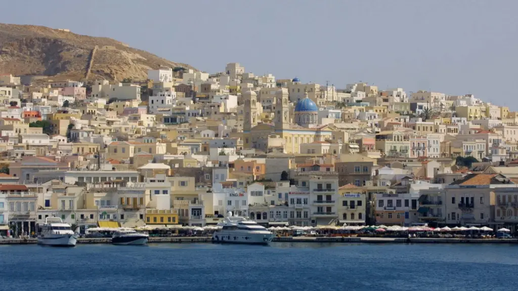 Σύρος: Εντοπίστηκε σορός γυναίκας στο λιμάνι της Ερμούπολης