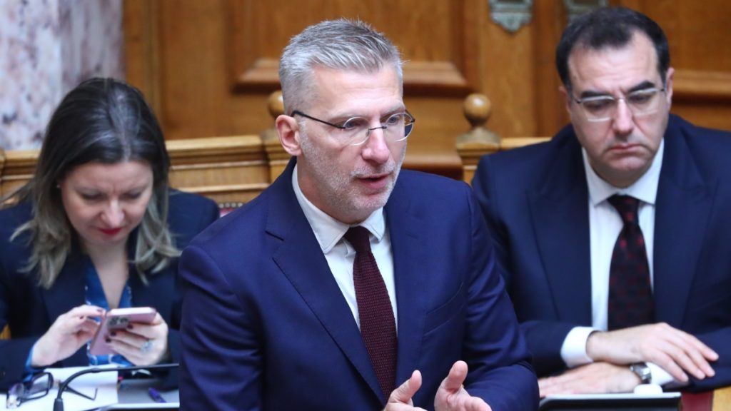 Σκέρτσος: “Οριστικό τέλος στην ελληνική ιδιαιτερότητα του αιώνιου φοιτητή”