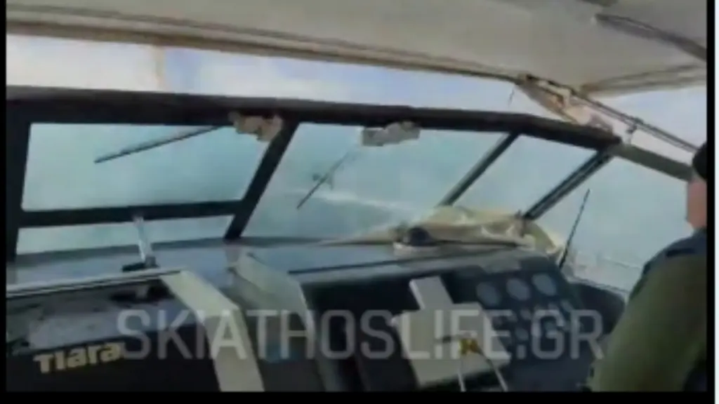 Σκιάθος: Επιχείρηση διακομιδής για 3μηνο βρέφος παρά τις δύσκολες καιρικές συνθήκες (Βίντεο)