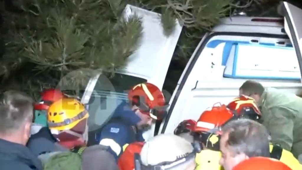 Ταΰγετος: Καρέ καρέ η διάσωση των οκτώ ορειβατών – Στο νοσοκομείο με ελαφρά τραύματα δύο άτομα