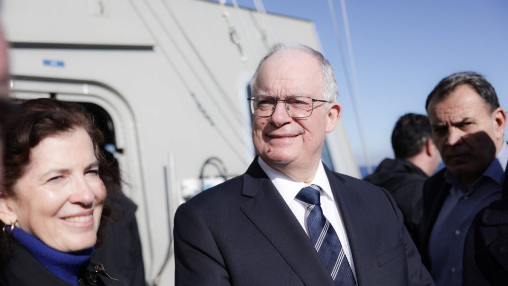 Τασούλας: “Εθνική κατάκτηση” η ένταξη της φρεγάτας “Κίμων” στο Πολεμικό Ναυτικό