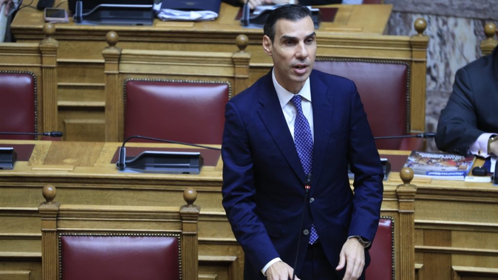 Θεμιστοκλέους για γρίπη: “Δεν χρειάζεται πανικός – Το ΕΣΥ είναι προετοιμασμένο”