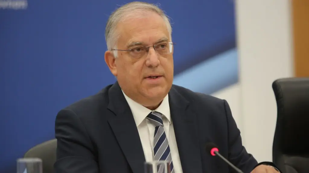 Θεοδωρικάκος: Οι βουλευτές της ΝΔ ζήτησαν οι ίδιοι να αρθεί η ασυλία τους διότι είναι και αισθάνονται αθώοι