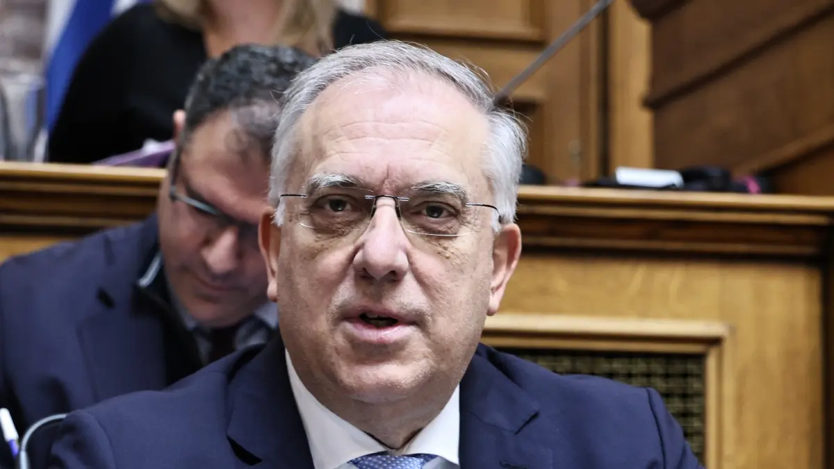Θεοδωρικάκος: «Έγκριση 400 εκατ. ευρώ από την Κομισιόν για τη βαριά βιομηχανία και αυτάρκεια στην παραγωγή χαρτιού»
