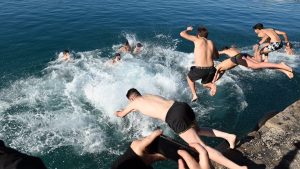 Καιρός αύριο: Θεοφάνεια με βροχές και καταιγίδες – Άνεμοι 8 μποφόρ στο Αιγαίο