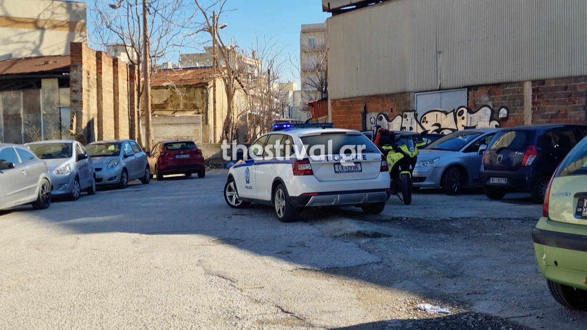 Θεσσαλονίκη: Θρίλερ με σορό άνδρα που βρέθηκε κοντά σε εμπορικό κέντρο