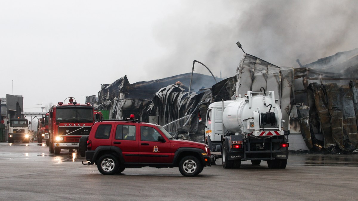 Η ανακοίνωση της εταιρείας “Βιολάντα” μετά την τραγωδία στα Τρίκαλα – “Άγνωστα τα αίτια της έκρηξης”