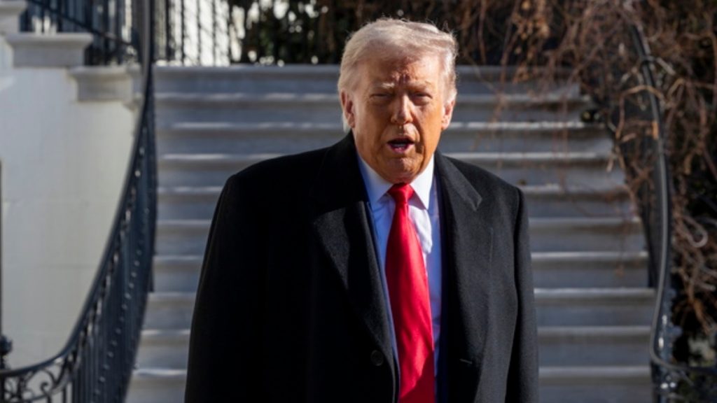 Τραμπ: Κάλεσμα στους Αμερικανούς να φύγουν από το Ιράν