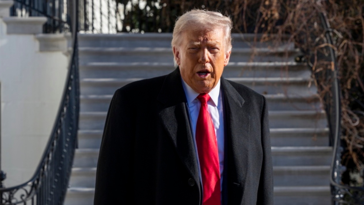 Τραμπ: Κάλεσμα στους Αμερικανούς να φύγουν από το Ιράν