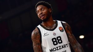 Ταϊρίκ Τζόουνς: Αποφασισμένη να ρίξει τη «βόμβα» η Μακάμπι Τελ Αβίβ