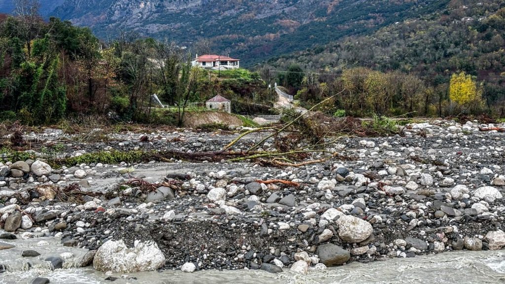 Τραγωδία στα Τζουμέρκα: Νεκρός εντοπίστηκε σε ρέμα ένας 55χρονος – Τον αναζητούσε ο αδελφός του