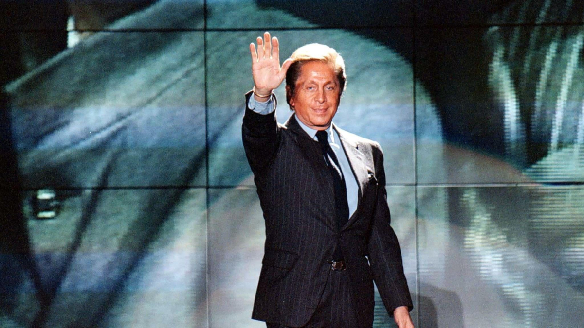 Βαλεντίνο: Οι σταρ αποχαιρετούν τον «αυτοκράτορα» της μόδας – Οι αναρτήσεις τους