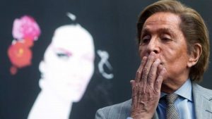 Valentino: Πέθανε σε ηλικία 93 ετών ο θρυλικός Ιταλός σχεδιαστής μόδας – Την Παρασκευή η κηδεία του