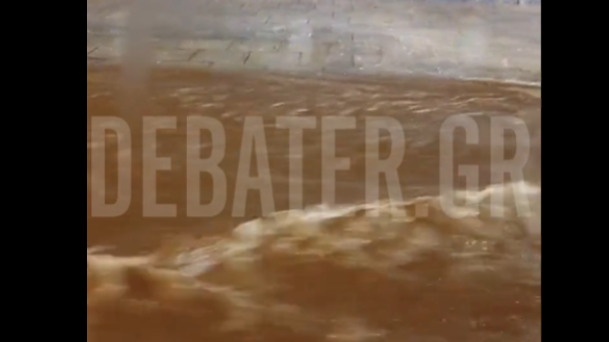 Εγκλωβίστηκαν οδηγοί στη Βάρης Κορωπίου λόγω της κακοκαιρίας – Δείτε το βίντεο του DEBATER