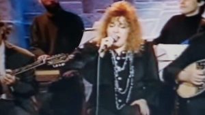 Πέθανε η τραγουδίστρια Βάσω Μεσσηνέζη