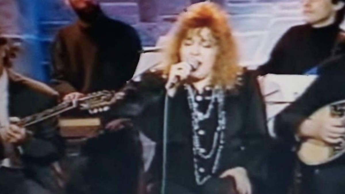 Πέθανε η τραγουδίστρια Βάσω Μεσσηνέζη