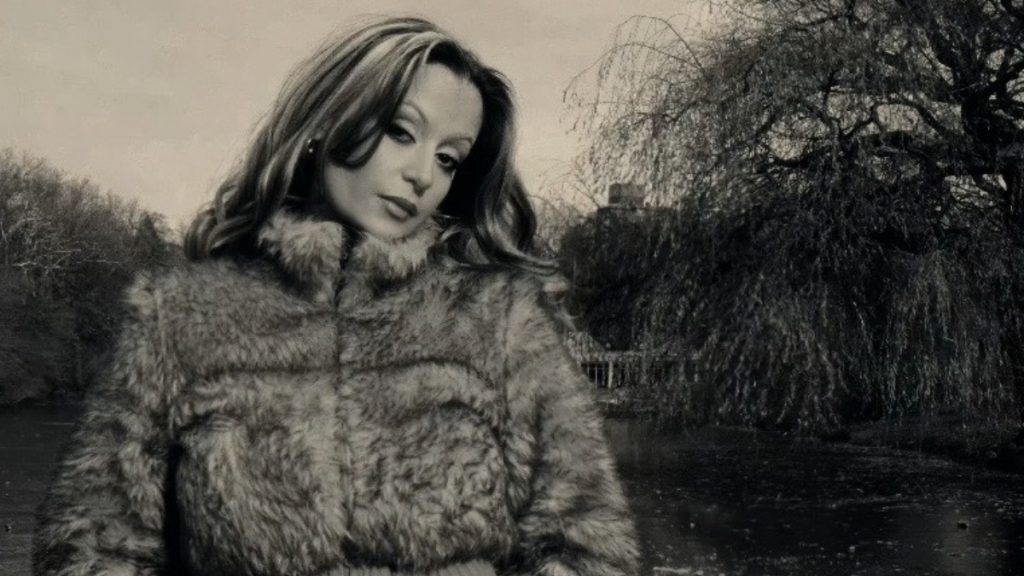 Vemily στο DEBATER: «Κάθε μου τραγούδι έχει τη δική του ιστορία» – Τι είπε για τη συμμετοχή στο «The Voice»