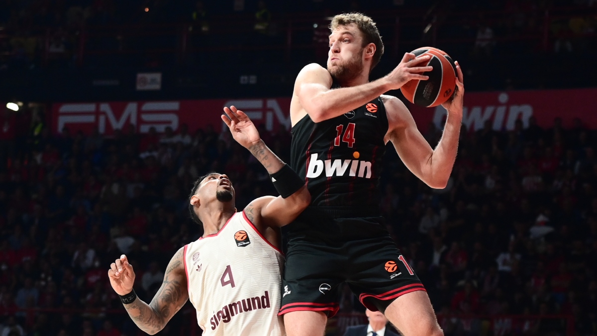 Ολυμπιακός – Μπάγερν Μονάχου 95-80: Με «καυτό» Βεζένκοφ επέστρεψε στις νίκες