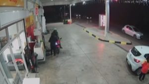 Χαϊδάρι: Του έβαλαν βενζίνη 50 ευρώ και έγινε “καπνός” χωρίς να πληρώσει (βίντεο)