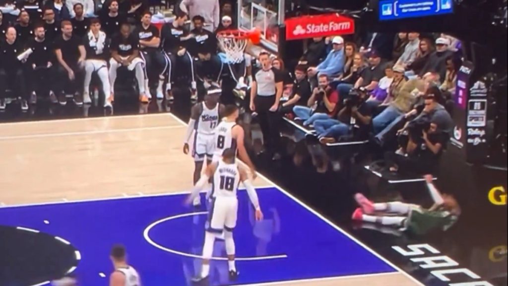 Γιάννης Αντετοκούνμπο: Ο Σρέντερ τον έσπρωξε και τον πέταξε κάτω – Έξαλλος ο Θανάσης (βίντεο)