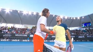 Μάχατς – Τσιτσιπάς 3-1: Ήττα και αποκλεισμός για τον Έλληνα τενίστα στον δεύτερο γύρο του Australian Open