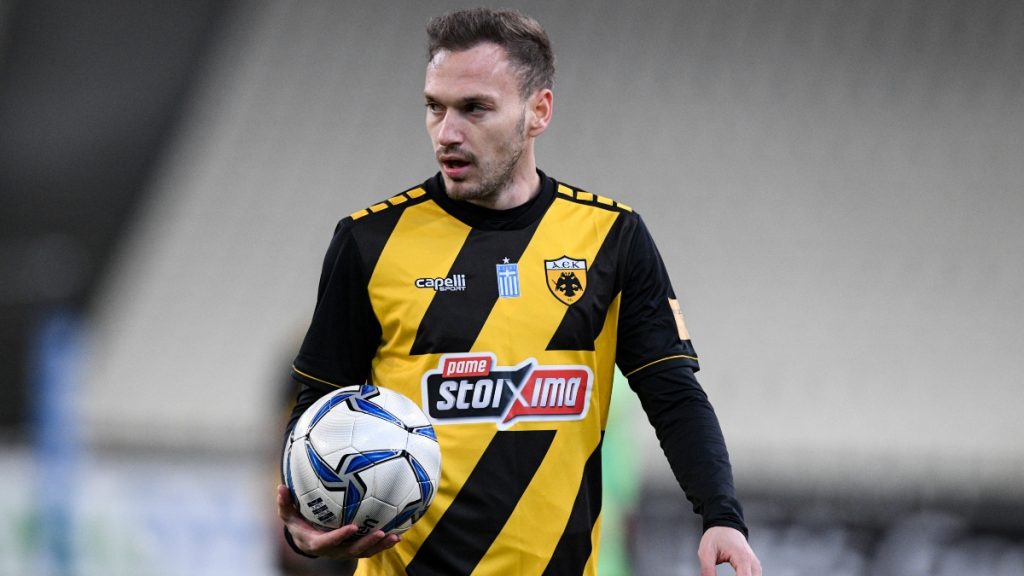 Μιχάλης Μπακάκης: Τίτλοι τέλους για τον Έλληνα αμυντικό