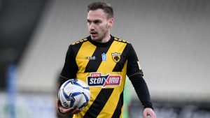 Μιχάλης Μπακάκης: Τίτλοι τέλους για τον Έλληνα αμυντικό