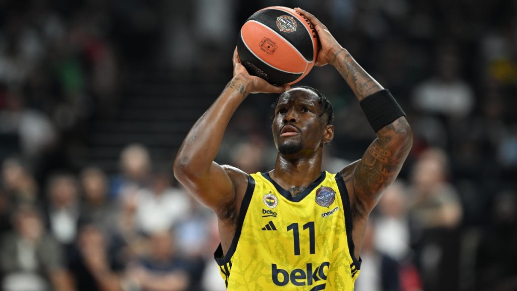 Νάιτζελ Χέιζ Ντέιβις : Στην Ελλάδα ο Αμερικάνος – Ενσωματώνεται άμεσα στο ρόστερ του Παναθηναϊκού