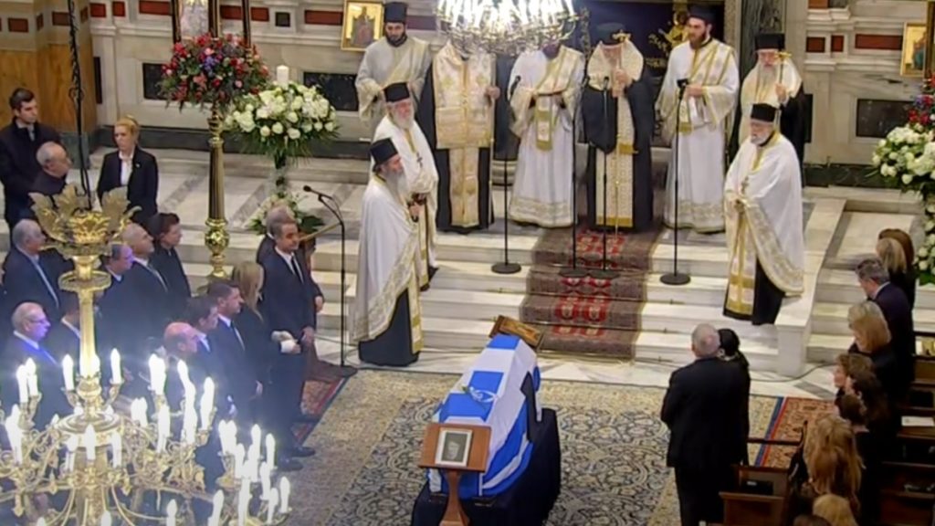 Ελένη Γλύκατζη-Αρβελέρ: Αυτή την ώρα ο τελευταίος αποχαιρετισμός στη διακεκριμένη βυζαντινολόγο (Εικόνες)