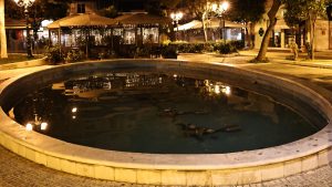 Καλλιθέα: Αχτίδα αισιοδοξίας για τη 2χρονη που έπεσε στο σιντριβάνι μετά την αξονική – Τι εκτιμούν οι γιατροί